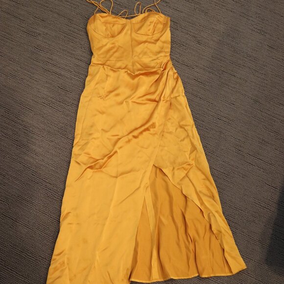 REFORMATION Marguerite Silk Dress - Size 4 in Canteloupe - Picture 8 of 11